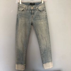 Jbrand lightwash jeans with detailed bottom